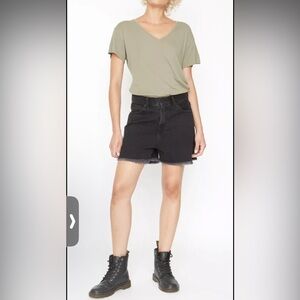 Rose Virgin Label Black
Cut Off Short Shorts size 27